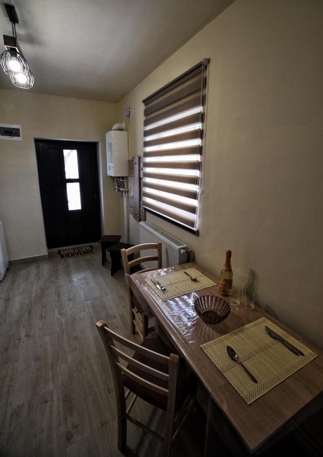 Flori'S Apartment 브라쇼브 외부 사진