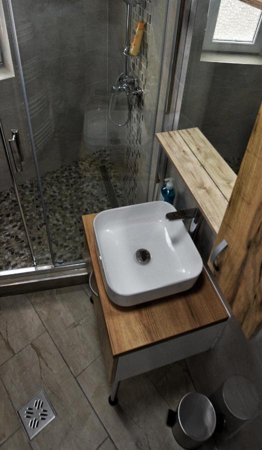 Flori'S Apartment 브라쇼브 외부 사진